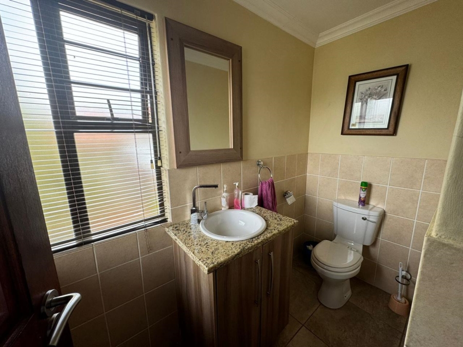 3 Bedroom Property for Sale in Lilyvale Free State